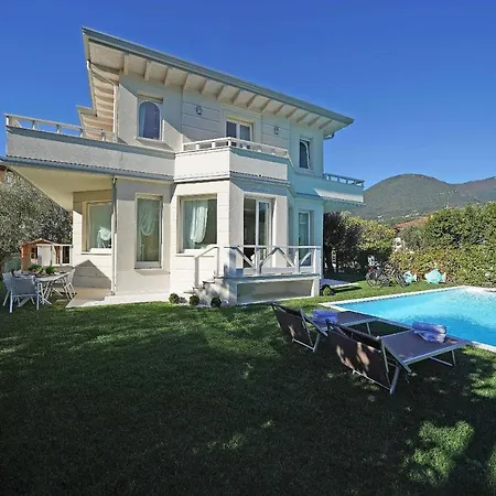 Villa Sabine: New Modern With Private Pool Toscolano-Maderno