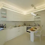 Vila Sabine: New Modern With Private Pool Toscolano Maderno